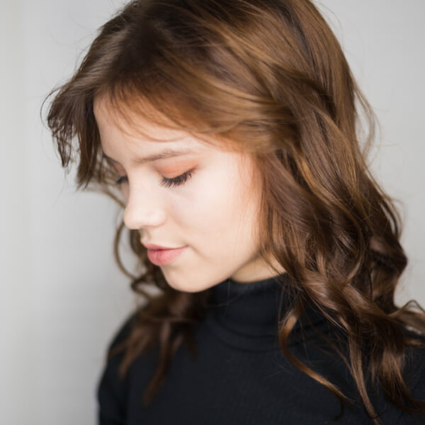 3 frange curtain so 90s